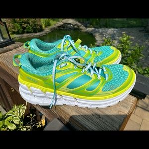 Hoka One One Women’s Conquest Sz 7.5 Running Shoe